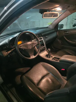 Mercedes-Benz Clase C 2004
