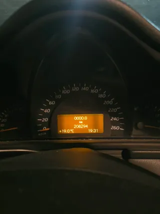 Mercedes-Benz Clase C 2004