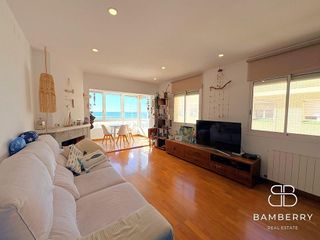 Ático en venta en Lluminetes en Castelldefels