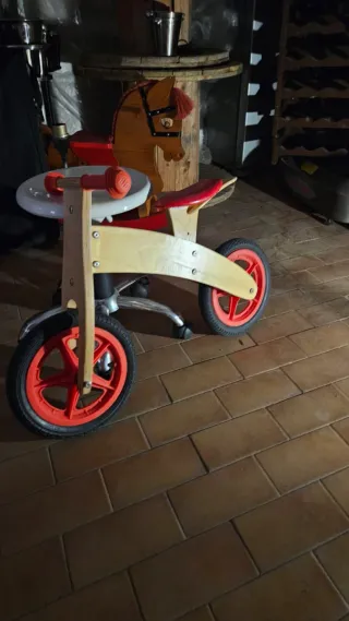 Bicicleta de madera para niños