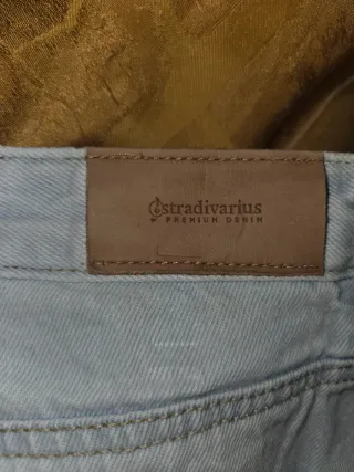 Jeans Stradivarius strappati azzurri