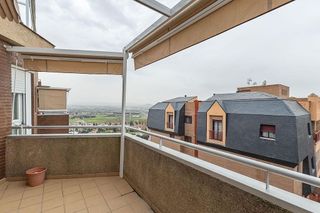 Ático en venta en Bola de Oro - Serrallo en Granada