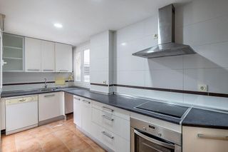 Ático en venta en Bola de Oro - Serrallo en Granada