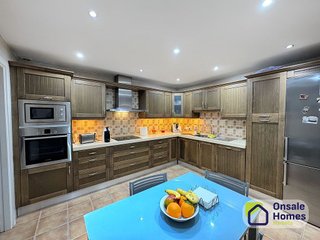 Piso en venta en Nueva Andalucía centro en Marbella