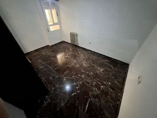 Piso en venta en Renfe - Bulevar 1º y 2º Fase en Jaén