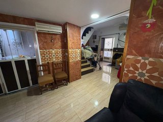 Casa adosada en venta en Santa Isabel en Jaén