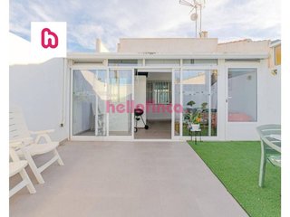 Casa adosada en venta en La Siesta - El Salado - Torreta en Torrevieja