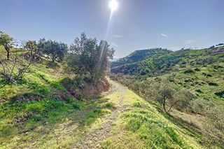 Cortijo en venta en Pizarra