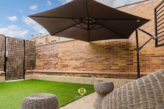 Casa adosada en venta en El Cañaveral - Los Berrocales en Madrid