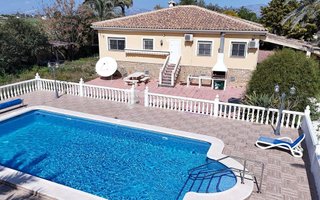 Chalet en venta en Catral