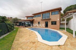 Chalet en venta en Arenys de Mar