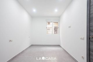 Piso en venta en Sants-Badal en Barcelona