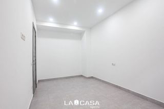 Piso en venta en Sants-Badal en Barcelona