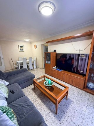 Piso en venta en Parque Alcosa - Jardines del Edén en Sevilla