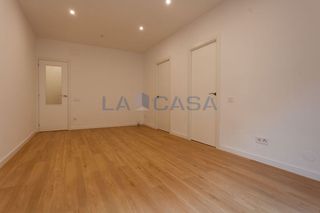 Piso en venta en El Castell-Poble Vell en Castelldefels