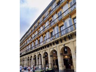 Piso en venta en Parte Vieja en San Sebastián-Donostia