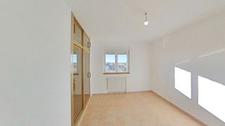 Piso en venta en Zofio en Madrid