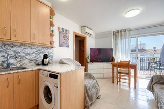 Piso en venta en Salatar en Roses