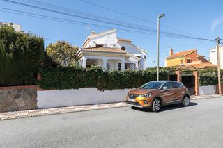 Chalet en venta en Otura