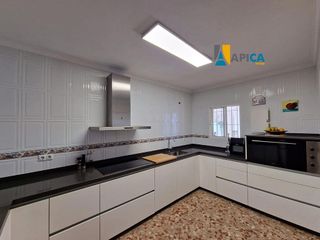 Chalet en venta en Las Lagunas - Campano en Chiclana de la Frontera