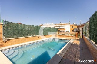 Casa pareada en venta en La Llàntia en Mataró