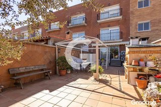 Casa pareada en venta en La Llàntia en Mataró