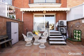 Casa pareada en venta en La Llàntia en Mataró
