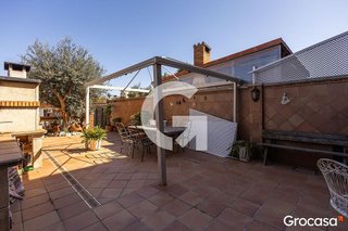 Casa pareada en venta en La Llàntia en Mataró