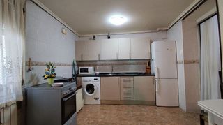 Casa en venta en Portillejo - Valdegastea en Logroño