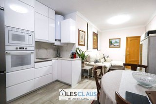 Piso en venta en Sant Antoni en Barcelona