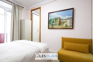 Piso en venta en Sant Antoni en Barcelona