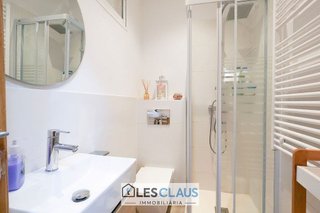Piso en venta en Sant Antoni en Barcelona