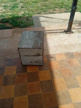 Cajón de madera rústico