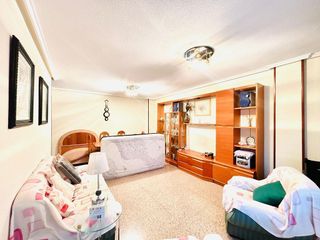 Piso en venta en Los Ángeles en Alicante