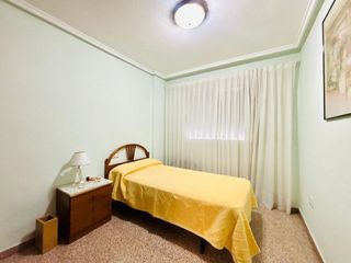 Piso en venta en Los Ángeles en Alicante
