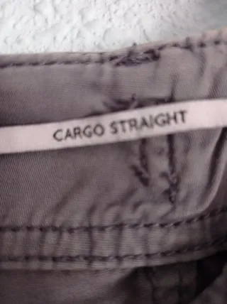 Pantalón cargo gris talla 34