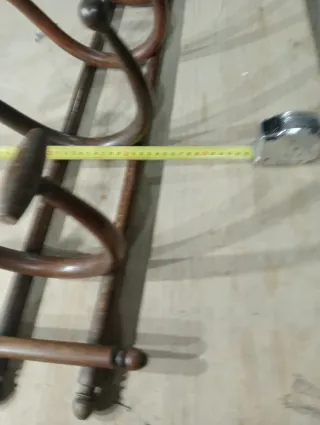 Perchero antiguo de madera