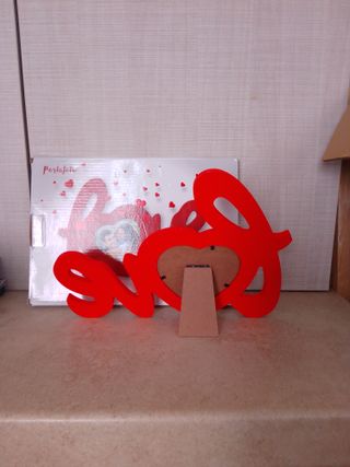 Cornice Love con cuore in MDF