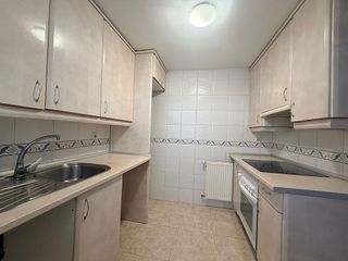 Piso en venta en Pueblo - Urb. Norte en Valdemorillo