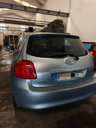 Toyota Auris 2.0 126cv - Acabado SOL gama Alta