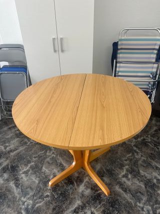 Mesa extensible de madera