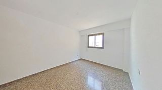 Piso en venta en Vara de Quart en Valencia