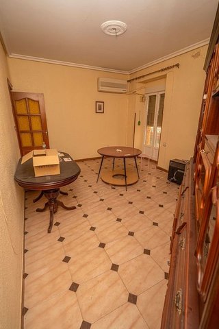 Casa adosada en venta en Linares