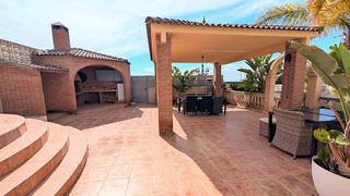 Chalet en venta en Jubalcoi en Elche