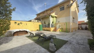 Casa adosada en venta en Cabanillas del Campo
