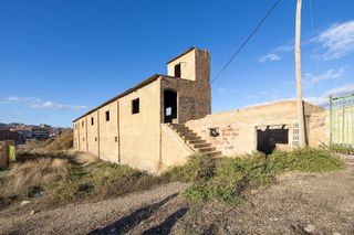 Cortijo en venta en Guadix