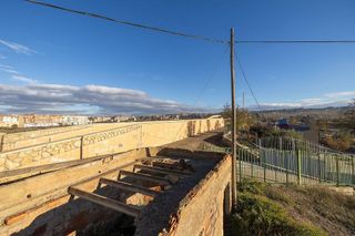 Cortijo en venta en Guadix