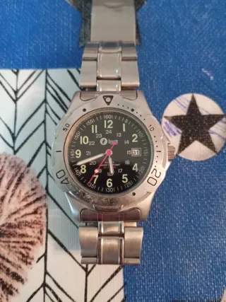 Reloj Burn Negro y Plateado