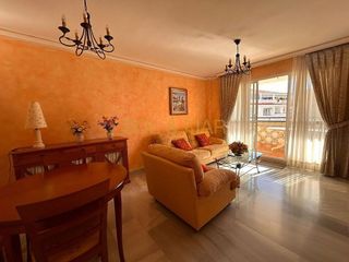 Piso en venta en La Carihuela en Torremolinos