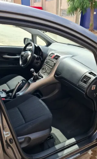 Toyota Auris 2009